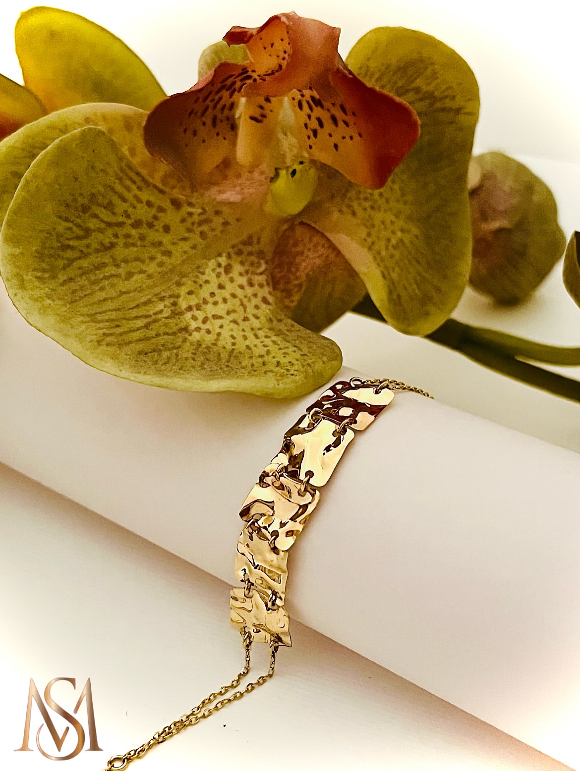 دستبند فلورا